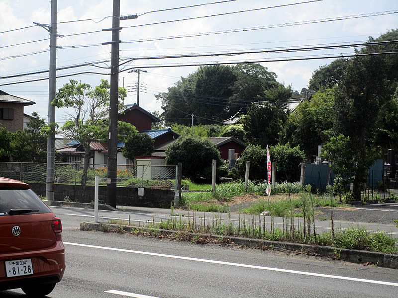 野立て看板用地　茂原市腰当カインズホーム交差点手前