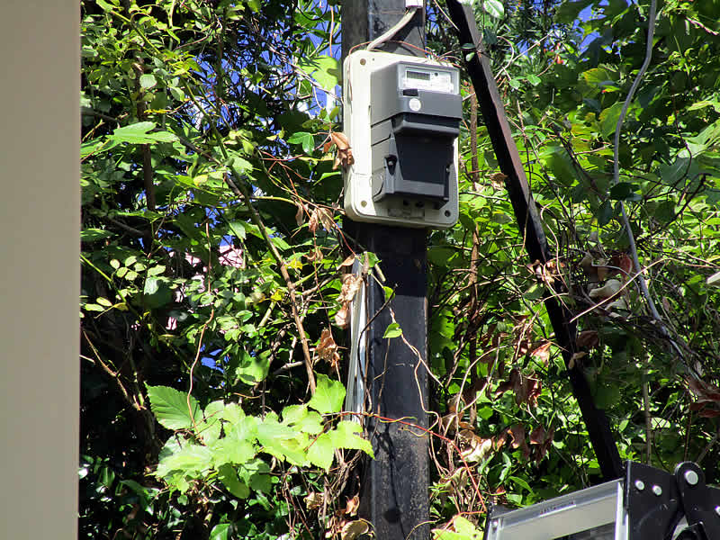 看板用スポット照明撤去工事